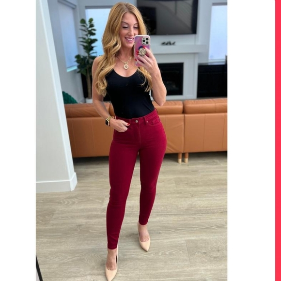 Judy Blue Tummy Control Skinny Jeans - Picture 6 of 16